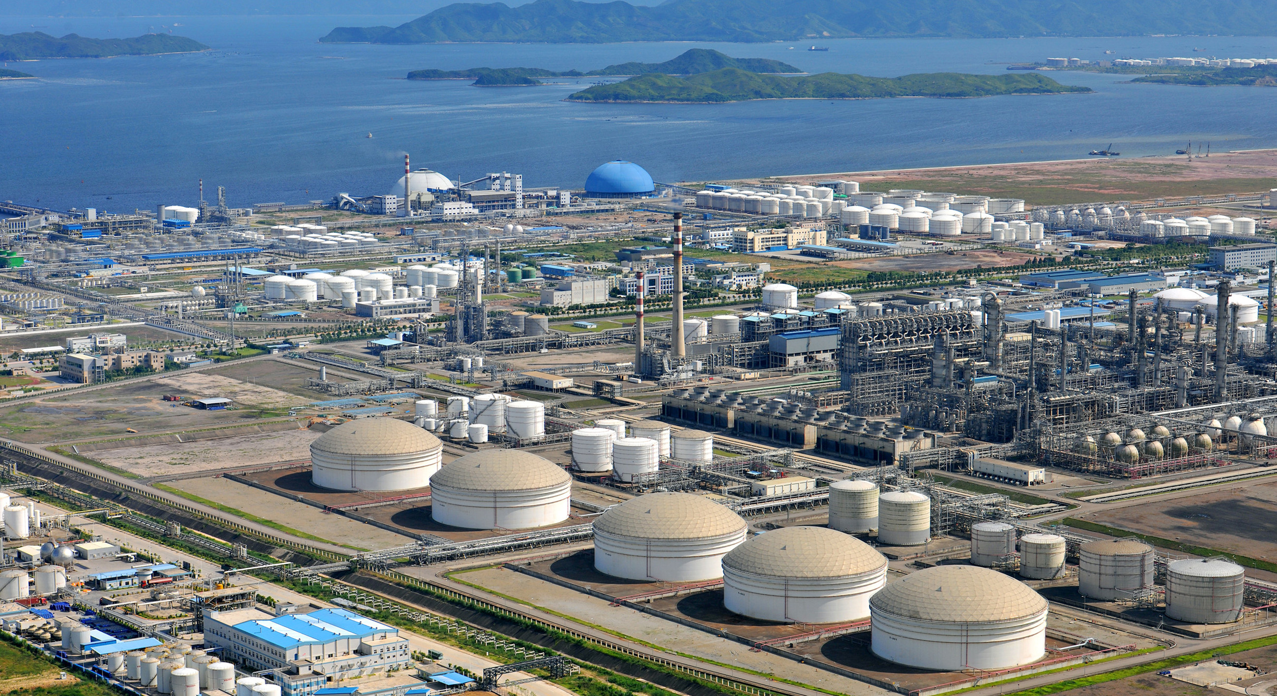 五部門(mén)：到2030年零碳工廠建設(shè)逐步拓展至石化化工等行業(yè)